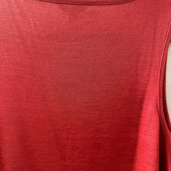 Banana Republic Women's Red Shimmery Sleeveless Tank Top Size XL - Picture 7 of 8